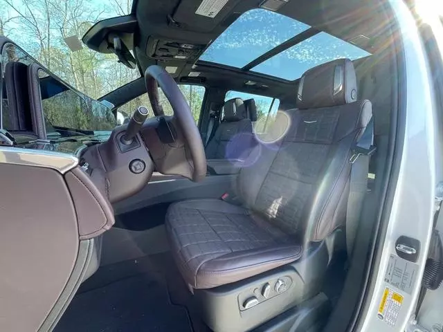 Escalade V - Imagem 6